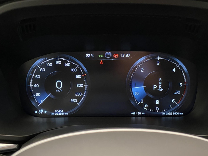 Volvo XC60 B5 INSCRIPTION AWD AUT 1.maj