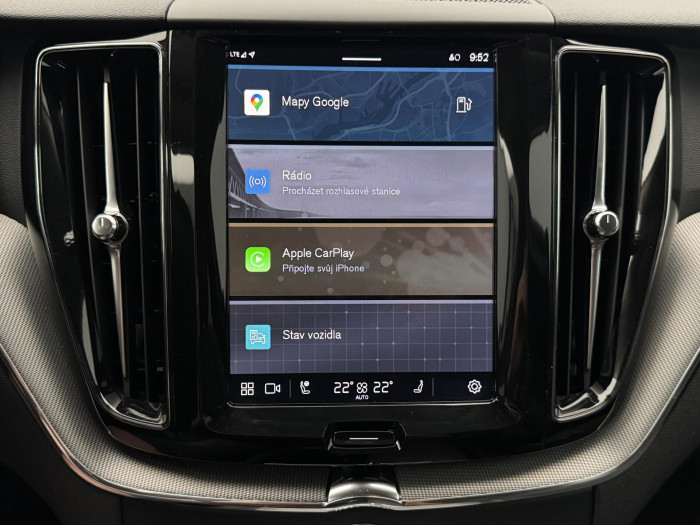 Volvo XC60 B4 AWD PLUS DARK AUT 1. maj