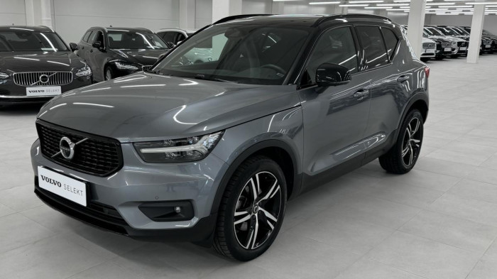 Volvo XC40 D4 AWD R-DESIGN REZERVACE 2.0 d
