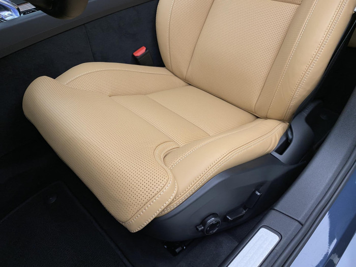 Volvo V60 B4 AUT DARK PLUS