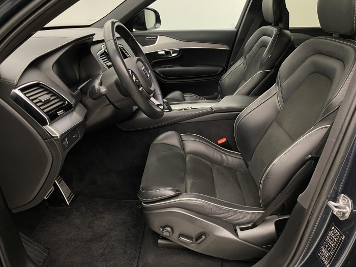 Volvo XC90 B5 AWD R-DESIGN AUT REZERVACE