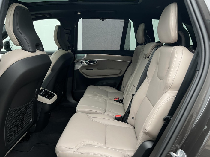 Volvo XC90 B5 AWD DARK ULTRA AUT