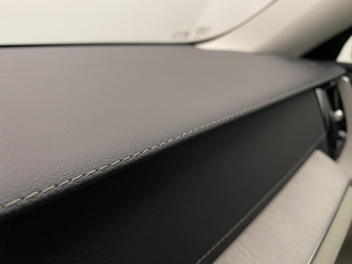 Volvo XC60 B4 AWD DARK PLUS AUT CZ