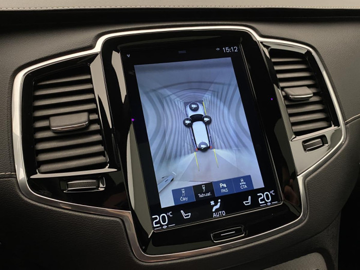 Volvo XC90 D5 AWD R-DESIGN AUT REZERVACE 2.0 d