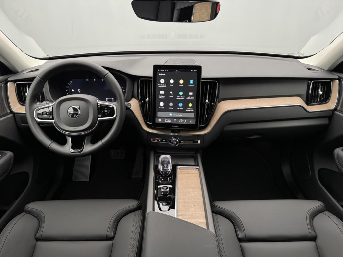 Volvo XC60 T6 AWD AUT DARK PLUS