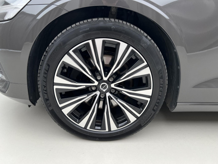 Volvo V60 B4 PLUS BRIGHT AUT 1.maj.