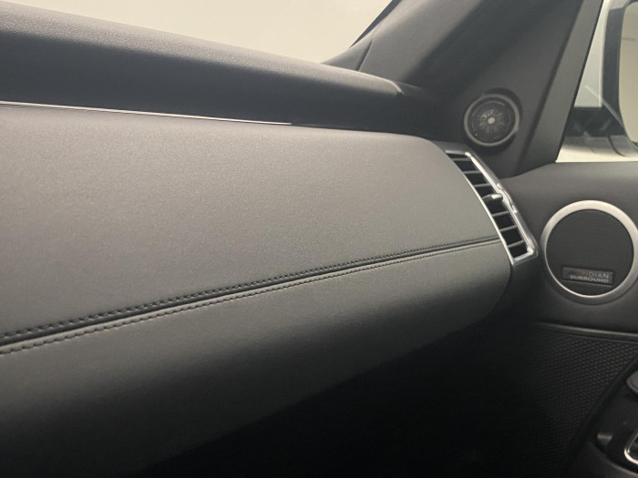 Land Rover Discovery D300 HSE AWD AUT 7míst 3.0 d