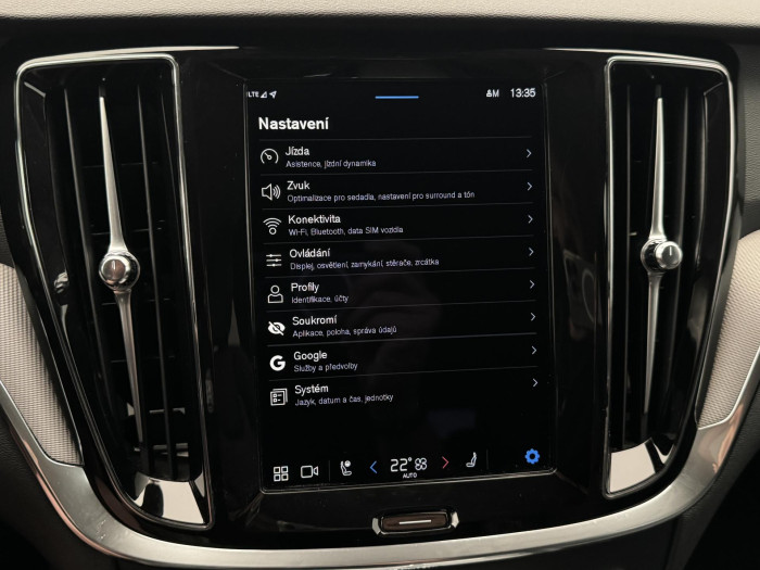 Volvo V60 CC B5 AWD PLUS AUT 1.maj