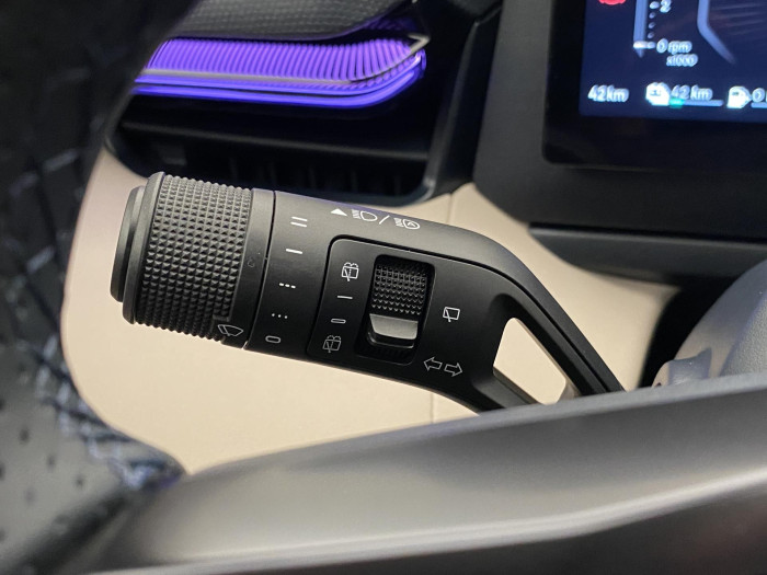 Lynk & Co 08 MORE PHEV