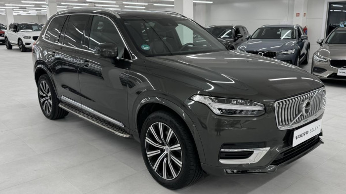 Volvo XC90 B6 AWD INSCRIPTION REZERVACE