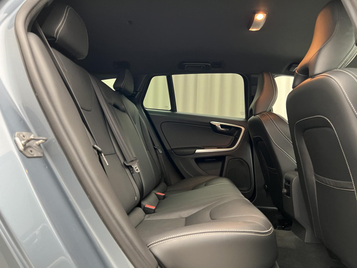 Volvo V60 D2 DYNAMIC EDITION AUT 1.maj. 2.0 d Dynamic Edition
