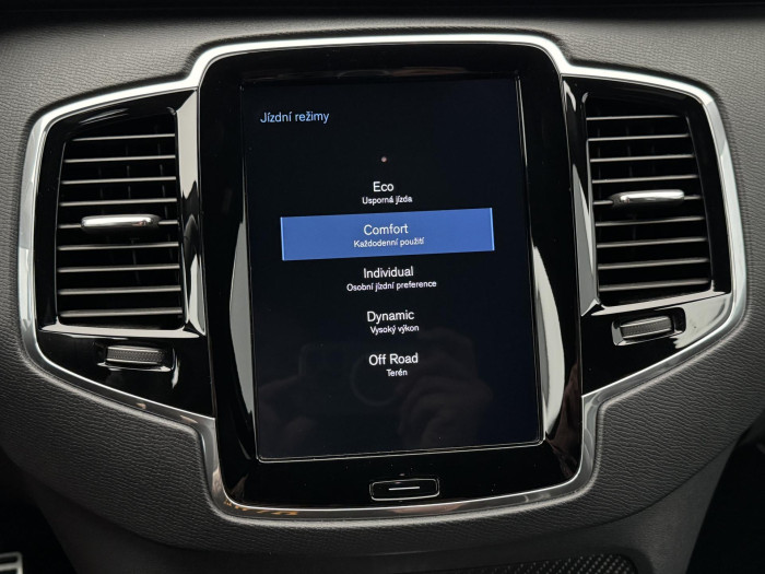 Volvo XC90 D5 AWD R-DESIGN AUT CZ 2.0 d