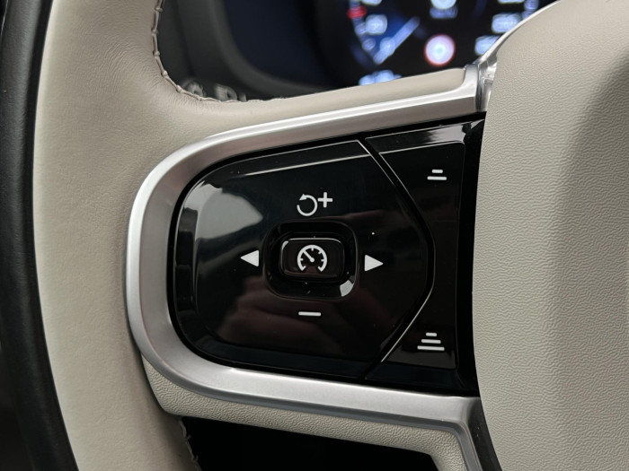 Volvo V60 B4 INSCRIPTION AUT 1.maj.