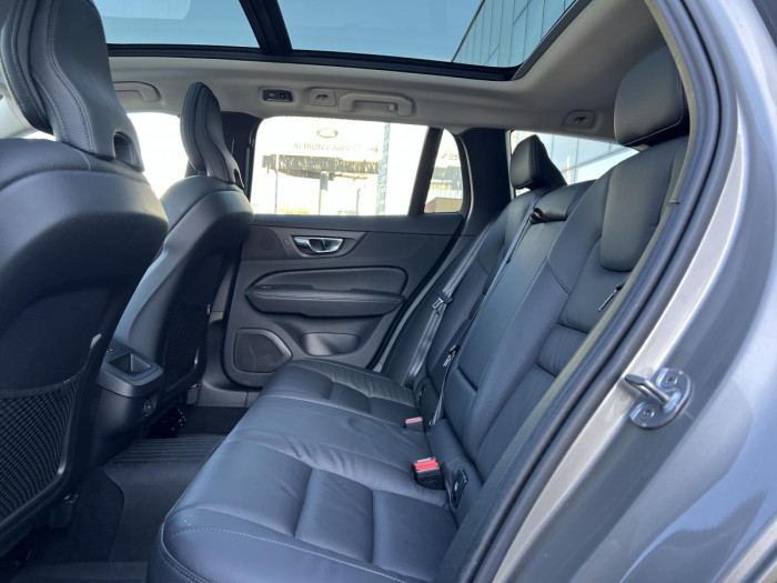 Volvo V60 CROSS COUNTRY B4 AWD Aut 1.maj