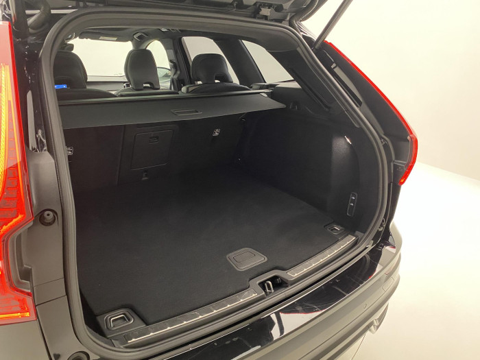 Volvo XC60 T6 AWD ULTRA DARK AUT CZ