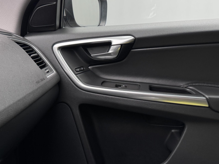 Volvo XC60 D4 SUMMUM AUT CZ 2.4 d Summum