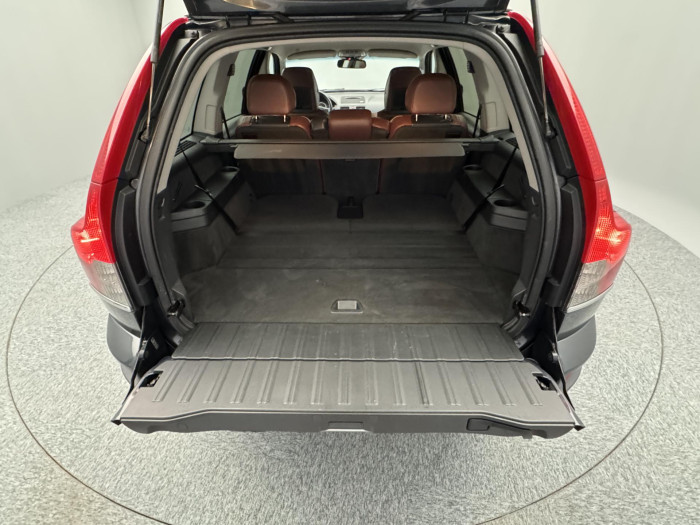 Volvo XC90 D5 AWD SUMMUM AUT 7M CZ 2.4 d Summum