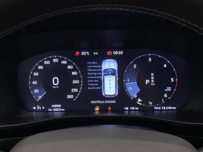 Volvo XC40 D4 AWD R-DESIGN AUT 2.0 d