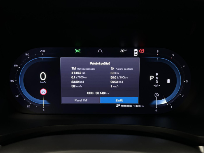 Volvo V60 B4 PLUS DARK AUT 1.maj.