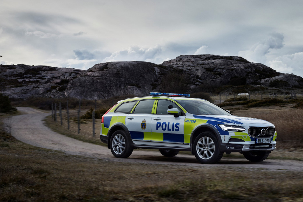 Volvo V90 a&nbsp;V90 Cross Country jako policejní vozy