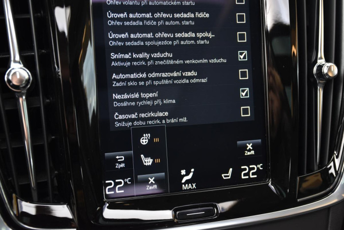 Volvo V90 T4 MOMENTUM REZERVACE 2.0 Momentum