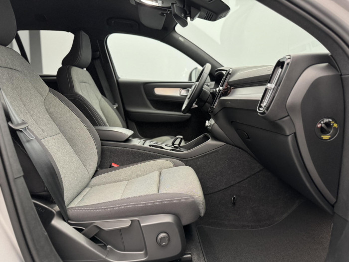 Volvo XC40 B4 CORE AUT 1. maj.