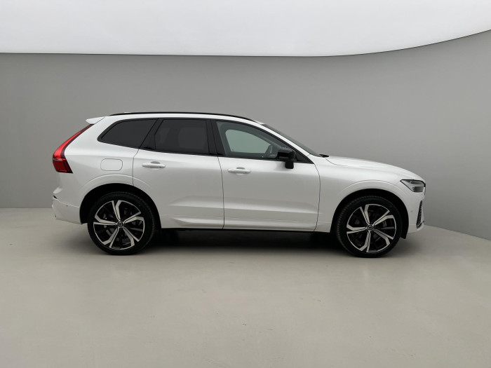 Volvo XC60 B5 AWD ULTIMATE DARK AUT 1.maj