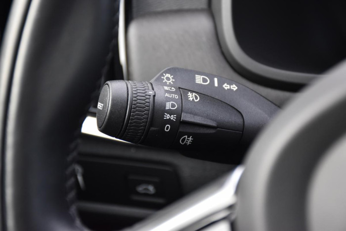Volvo V90 CC D4 AWD ADVANCED REZERVACE 2.0 d CC CC