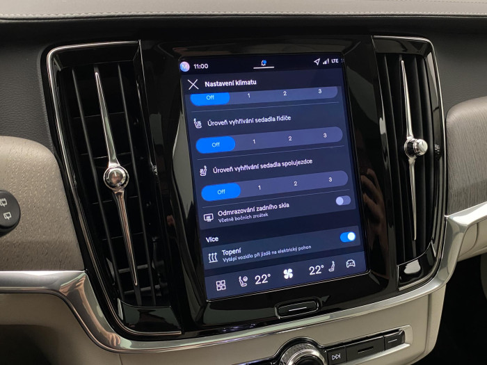 Volvo V90 T8 AWD Plug-in DARK ULTRA