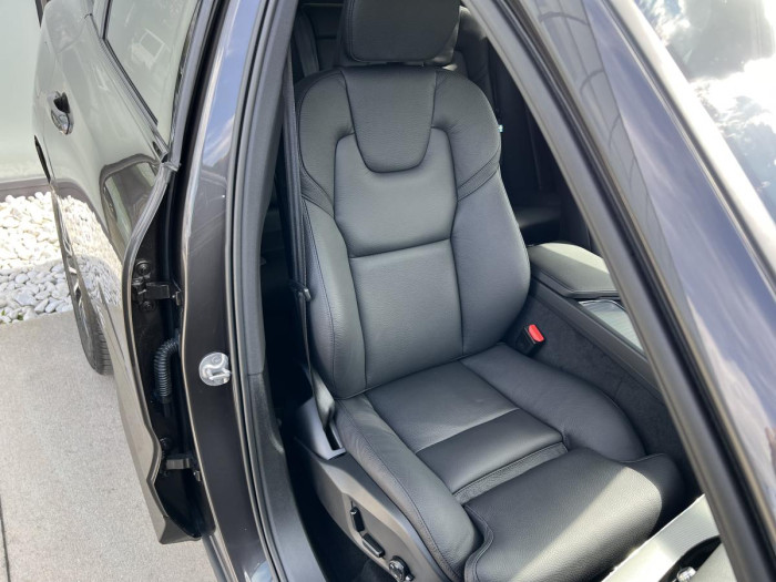 Volvo XC60 B4 AWD DARK PLUS REZERVACE 2.0 Plus