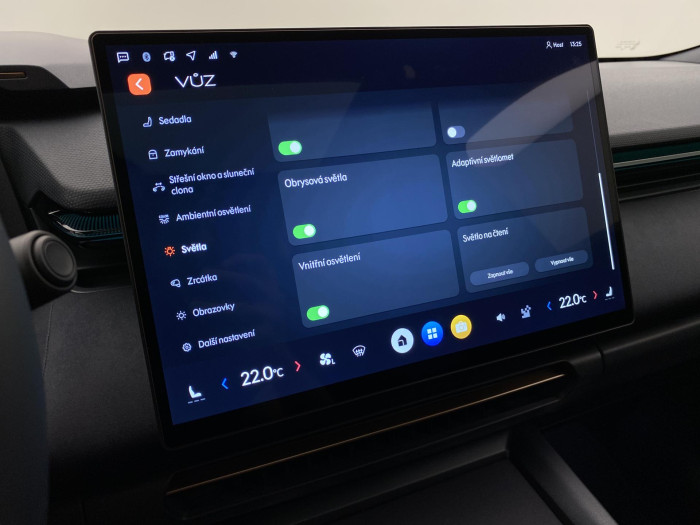 Lynk & Co 08 MORE PHEV