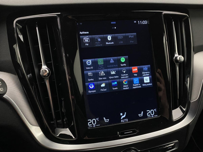 Volvo V60 D4 R-DESIGN AUT REZERVACE 2.0 d