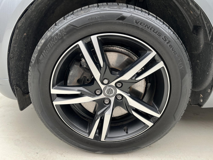 Volvo XC60 B4 R-DESIGN AUT