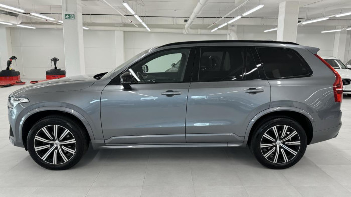 Volvo XC90 T6 AWD R-DESIGN AUT REZERVACE