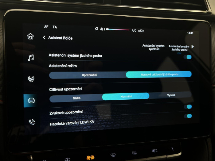 MG ZS 1.5 ESSENTIAL PLUS CZ
