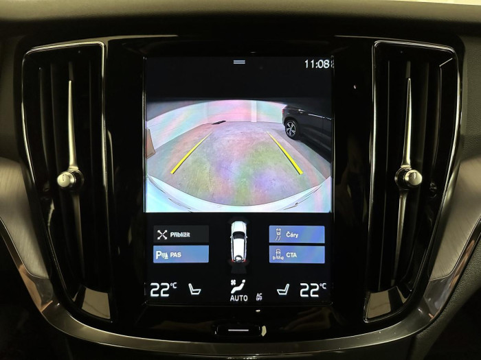 Volvo V60 T5 MOMENTUM POLESTAR REZERVACE 2.0 Momentum