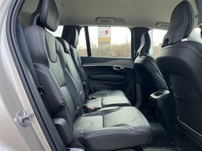 Volvo XC90 B5 AWD AUT BRIGHT PLUS 7-míst