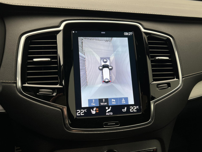 Volvo XC90 B5 AWD R-DESIGN 7MÍSTNÁ AUT CZ