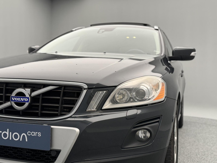 Volvo XC60 D3 AWD SUMMUM 2.4 d Summum