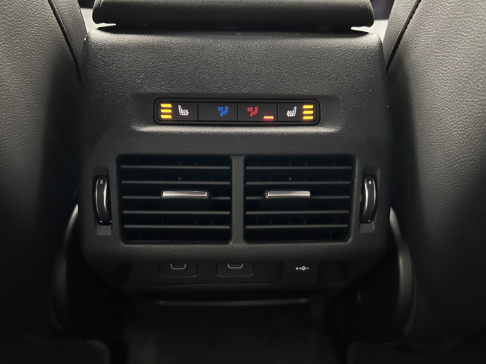 Land Rover Discovery Sport D200 DYNAMIC SE AWD Aut 2.0 d Dynamic SE