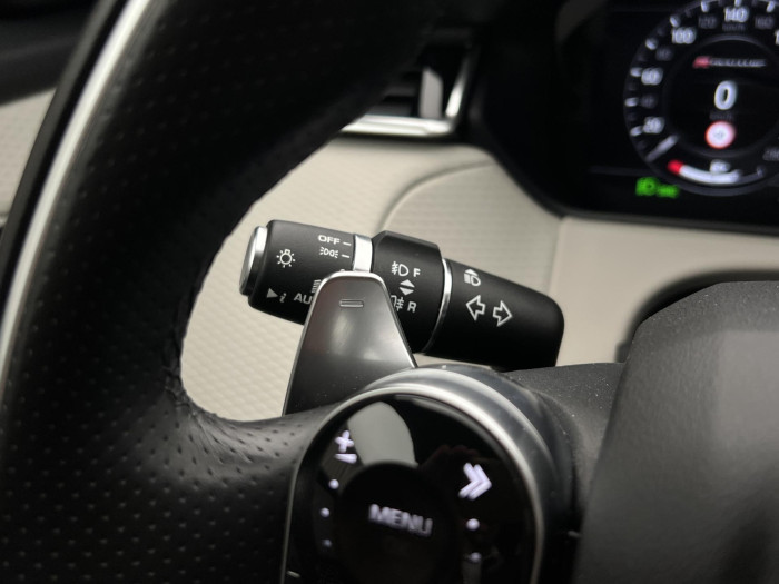 Land Rover Range Rover Velar D275 R-DYNAMIC AWD AUT CZ 3.0 d Dynamic