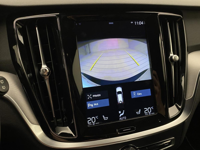 Volvo V60 D4 R-DESIGN AUT REZERVACE 2.0 d