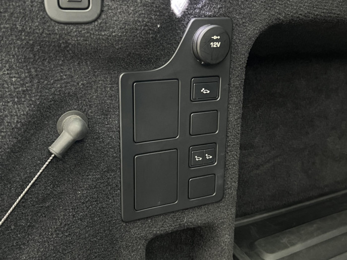 Land Rover Discovery 3.0 TDV6 HSE AWD AUT CZ