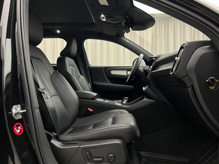 Volvo XC40 D4 AWD MOMENTUM AUT 2.0 d Momentum