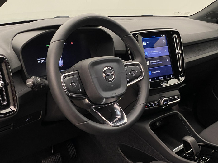 Volvo XC40 CORE SINGLE MOTOR RECHARGE