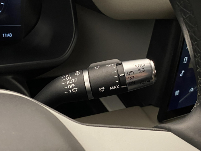 Land Rover Defender 110 D250 SE AWD AUT REZERVACE 3.0 d SE