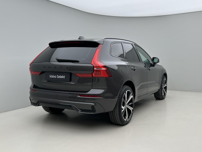 Volvo XC60 B5 AWD R-DESIGN AUT 1.maj.