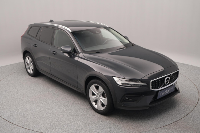 Volvo V60 CC D4 AWD MOMENTUM CZ 1.maj 2.0 d CC CC Momentum