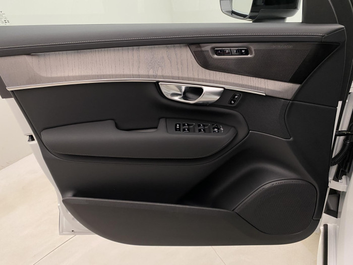 Volvo XC90 T8 AWD RECHARGE DARK PLUS 7m