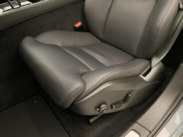 Volvo XC60 B4 AWD PLUS DARK AUT 1.maj